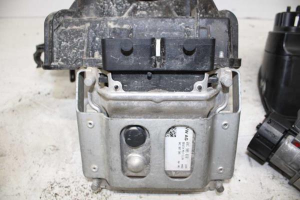 BOITIER COMPLET VW UP / SEAT MII/ SKODA CITIGO 1.0 ESSENCE - Vue 4